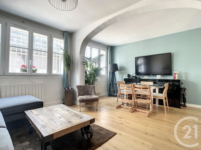 Appartement F4 à louer - 3 pièces - 73.23 m2 - BOULOGNE BILLANCOURT - 92 - ILE-DE-FRANCE - Century 21 Agence Jaurès